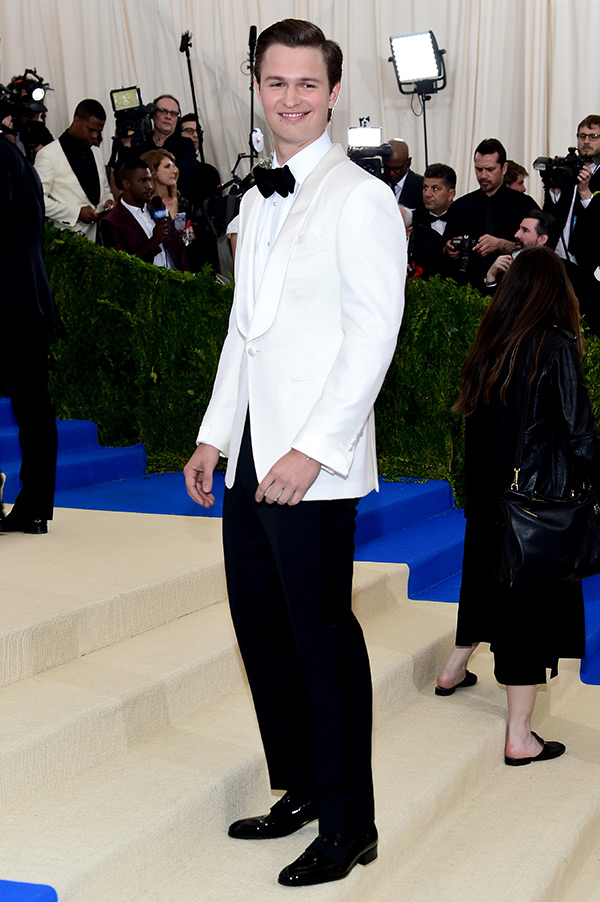 ansel-elgort-met-gala-2017