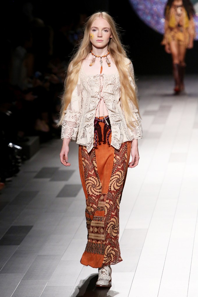 Anna Sui show, Runway, Spring Summer 2018, New York Fashion Week