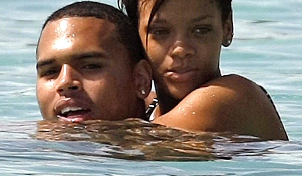 Chris Brown and Rihanna Hook Up