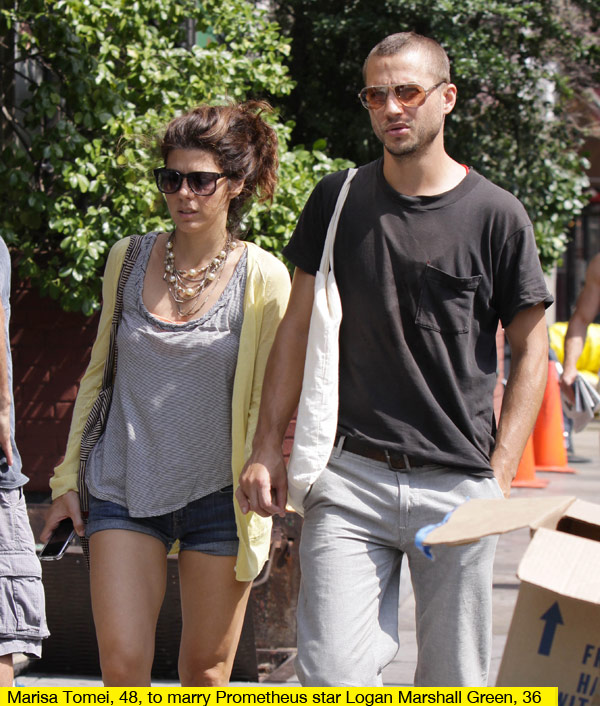 Marisa Tomei Engaged