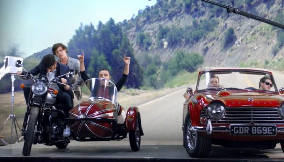 One Direction Kiss You Alternative Version