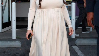 Kanye West Proposing Kim Kardashian