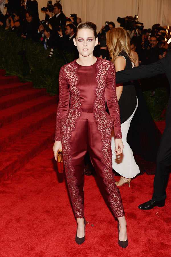 kristen-stewart-met-gala-2013-tara-excl-ftr