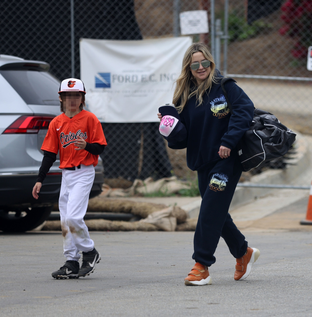 *EXCLUSIVE* Kate Hudson does the heavy lifting at her son's baseball game