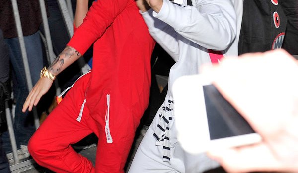 Justin Bieber Urinating