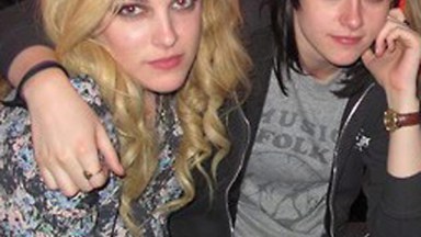 Riley Keough Kristen Stewart The Runaways