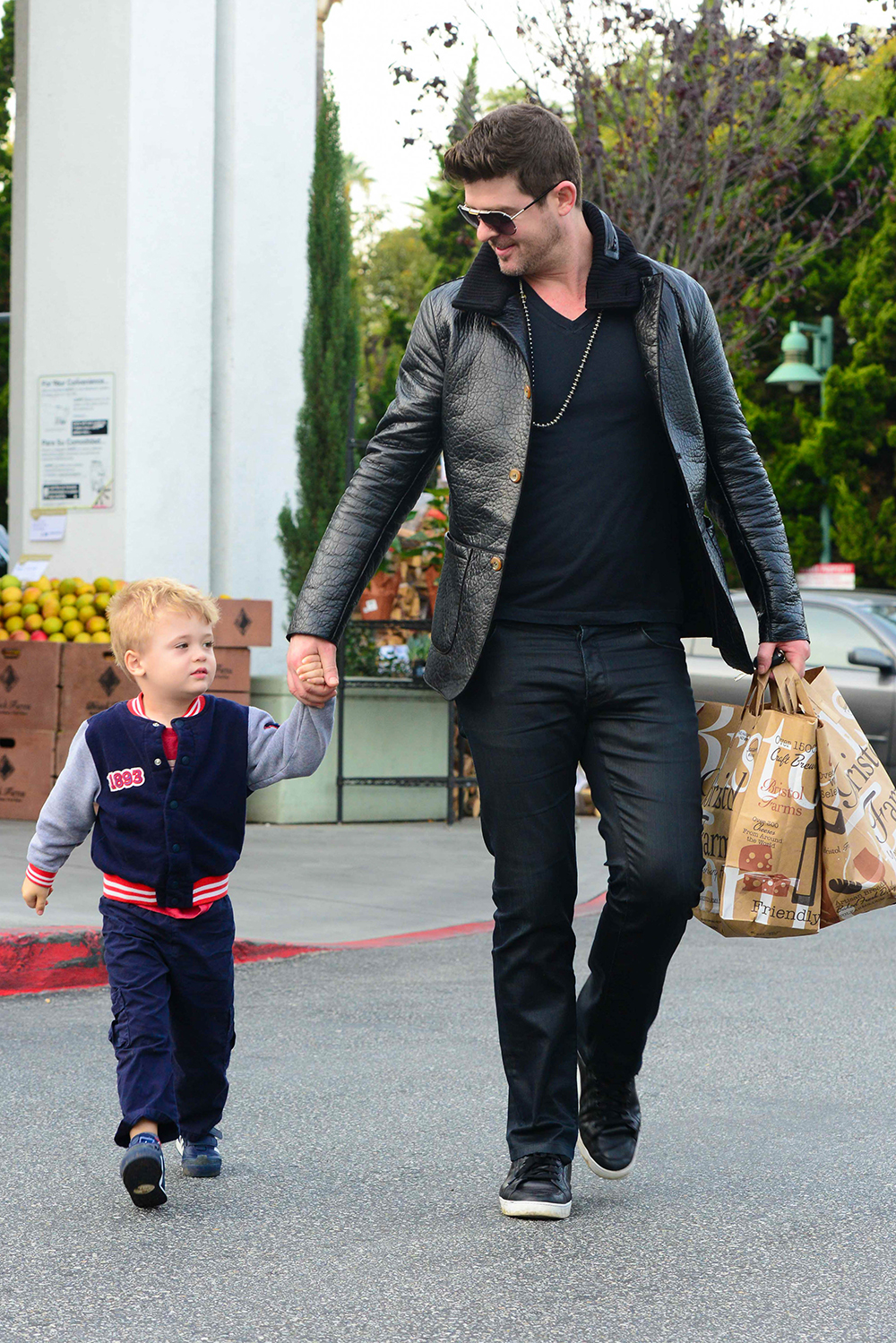 Robin Thicke and son out and about, Los Angeles, America - 03 Jan 2014