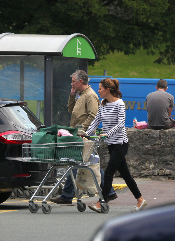 kate-middleton-waitrose-post-pregnancy-8