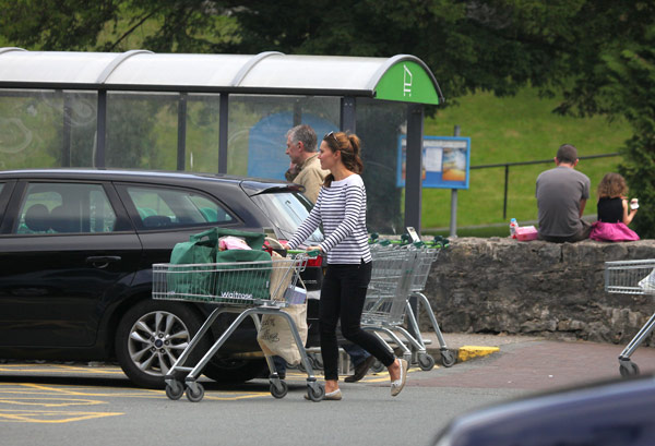 kate-middleton-waitrose-post-pregnancy-9