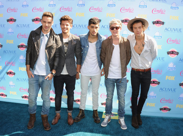 One-Direction-teen-choice-awards-2013