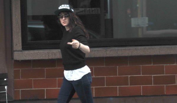 Kristen Stewart Flips Off Cameras