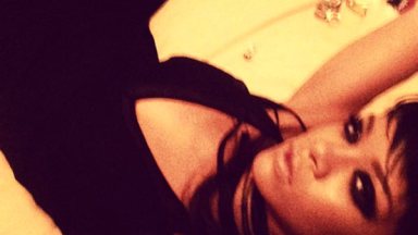 Rihanna Smokey Eye