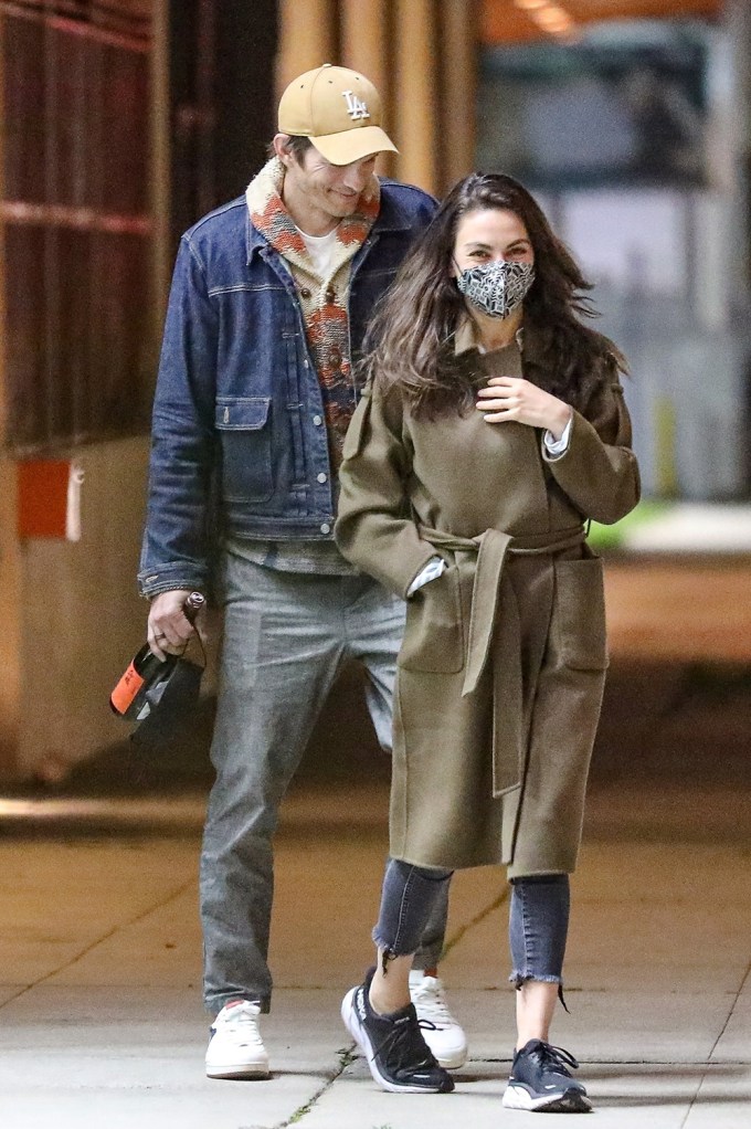 Mila Kunis & Ashton Kutcher on a Sushi Date