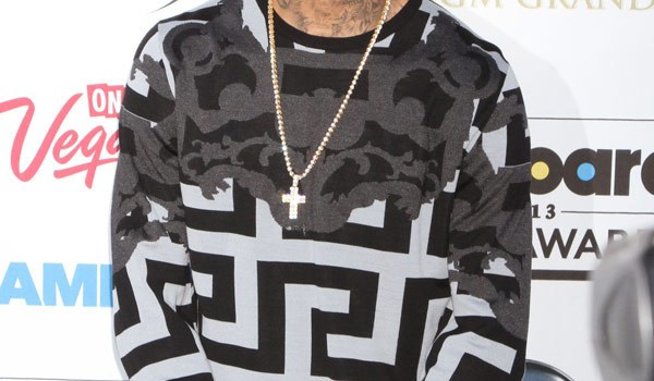 Chris Brown Love 2 Remember Rihanna