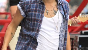 Harry Styles Birthday Pics