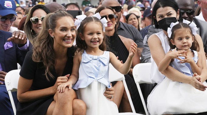 Derek Jeter’s Wife & Daughters