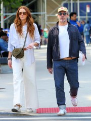 Jon Hamm and his fiance Anna Osceola enjoy a sunny day in New York City

Pictured: Anna Osceola,Jon Hamm
Ref: SPL6569345 100523 NON-EXCLUSIVE
Picture by: Christopher Peterson / SplashNews.com

Splash News and Pictures
USA: +1 310-525-5808
London: +44 (0)20 8126 1009
photodesk@splashnews.com

World Rights