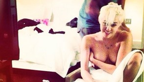 Miley Cyrus Topless