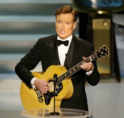 CONAN O'BRIEN
54TH ANNUAL EMMY AWARDS, LOS ANGELES, AMERICA - 22 SEP 2002