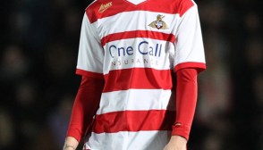 Louis Tomlinson Smoking Joint