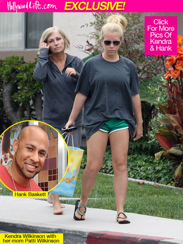 Kendra Wilkinson Mom