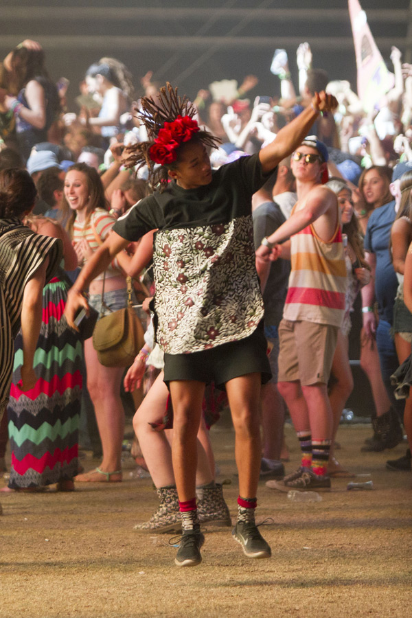 jaden-smith-dress-dancing-coachella