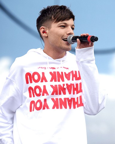 Louis TomlinsoniHeart Radio Festival, Daytime Village, Day 2, Las Vegas, USA - 23 Sep 20172017 iHeartRadio Music Festival - Daytime Village