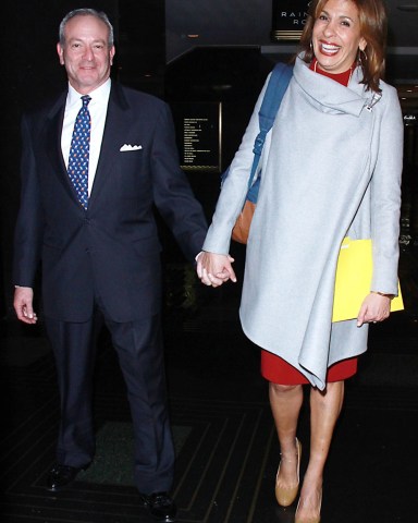 New York City, NY  - 'Today' host Hoda Kotb and partner Joel Schiffman leave the NBC Store after a signing and interview for her new children's book 'I've Loved You Since Forever', in New York City.

Pictured: Joel Schiffman, Hoda Kotb

BACKGRID USA 14 MARCH 2018 

BYLINE MUST READ: MediaPunch / BACKGRID

USA: +1 310 798 9111 / usasales@backgrid.com

UK: +44 208 344 2007 / uksales@backgrid.com

*UK Clients - Pictures Containing Children
Please Pixelate Face Prior To Publication*