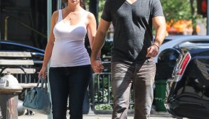 Jennifer Love Hewitt Pregnant
