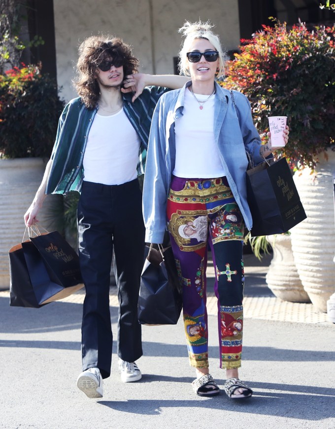 Miley Cyrus gets brunch with Maxx Morando in Malibu