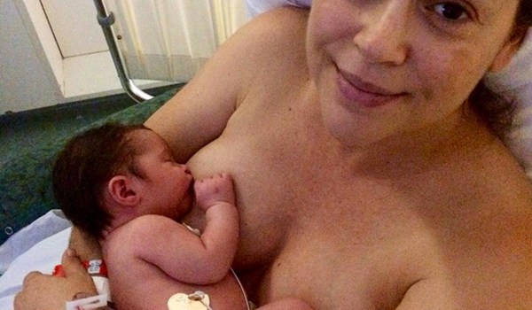 Alyssa Milano Breastfeeding