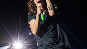 Harry Styles Straight Hair