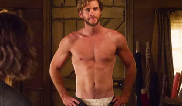 liam hemsworth filming sex scenes