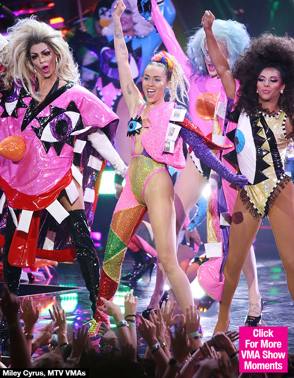 Miley Cyrus Uncensored VMAs Performance