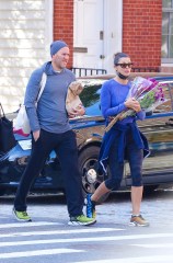 New York, NY  - *EXCLUSIVE*  - Bridget Moynahan carries a bouquet of flowers while out with husband Andrew Frankel during an early morning stroll around Manhattan’s downtown area.

Pictured: Bridget Moynahan, Andrew Frankel

BACKGRID USA 2 OCTOBER 2021 

BYLINE MUST READ: BrosNYC / BACKGRID

USA: +1 310 798 9111 / usasales@backgrid.com

UK: +44 208 344 2007 / uksales@backgrid.com

*UK Clients - Pictures Containing Children
Please Pixelate Face Prior To Publication*