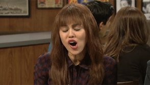 Miley Cyrus Fakes Orgasm