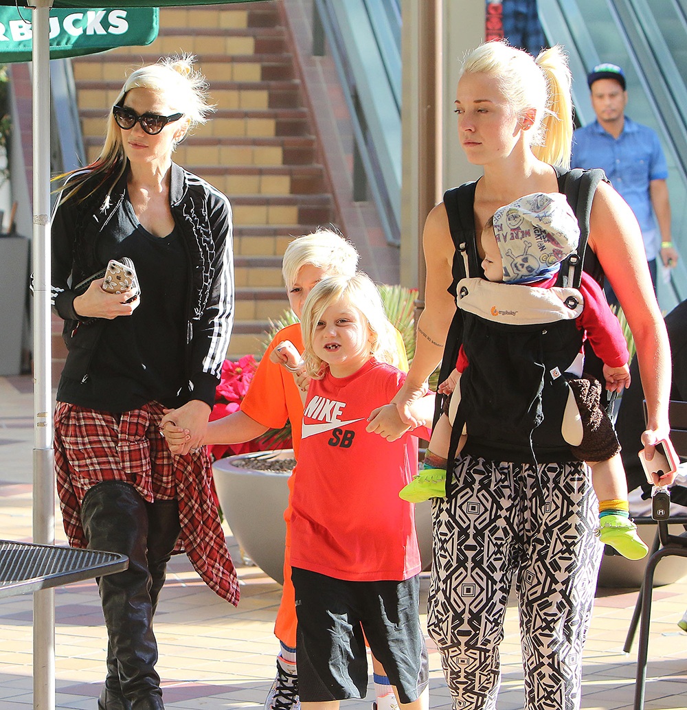 Gwen Stefani and family out and about in Los Angeles, America - 06 Dec 2014