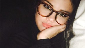 How To Wear Makeup With Glasses
