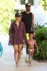 Singer Teyana Taylor spends a family beach day with husband Houston Rocket NBA player Iman Shumpert and daughter in Miami Beach, Florida. 02 Jul 2019 Pictured: Teyana Taylor; Iman Shumpert. Photo credit: MEGA TheMegaAgency.com +1 888 505 6342 (Mega Agency TagID: MEGA457883_001.jpg) [Photo via Mega Agency]