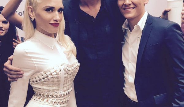 Gwen Stefani Blake Shelton Red Lipstick