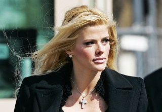 SMITH Anna Nicole Smith, leaves the U.S. Supreme Court, in Washington. With an oil fortune on the line, former stripper Anna Nicole Smith encountered a sympathetic audience at the Supreme Court on Tuesday
SCOTUS PLAYMATES BATTLE, WASHINGTON, USA