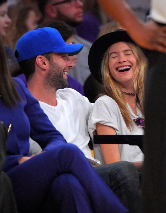 Adam Levine & Behati Prinsloo at a Lakers game