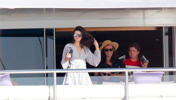 Harry Styles Furious Over Leaked Pics