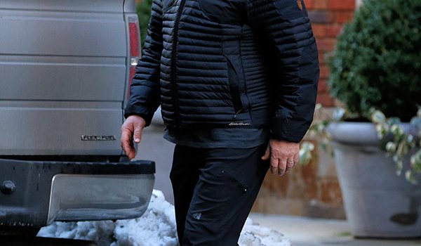 Alec Baldwin Attacks Paparazzi