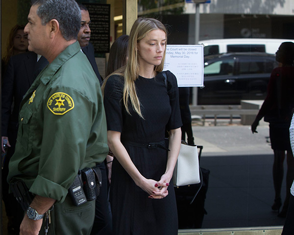 amber-heard-gets-restraining-order-ftr (2)