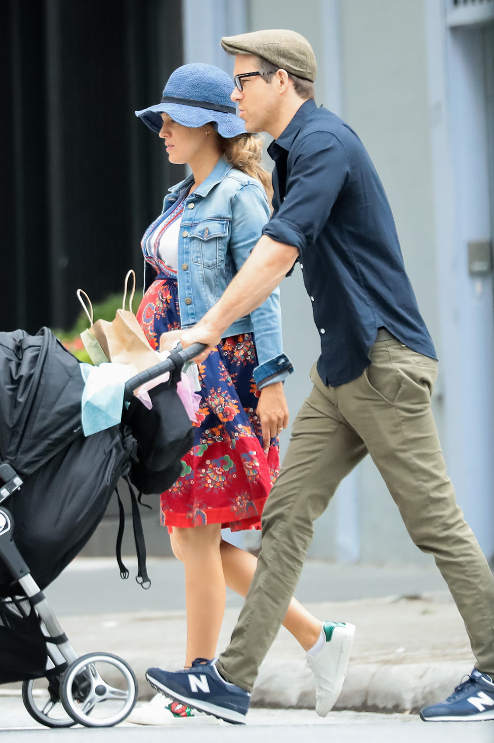 Blake Lively And Ryan Reynolds Take Their Daughter For A Stroll