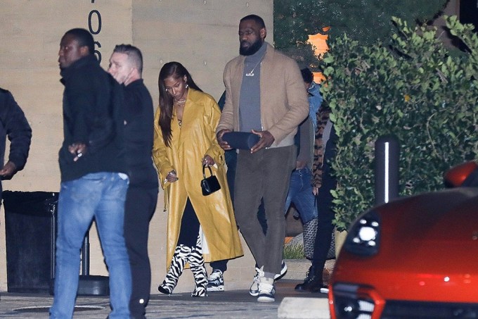 LeBron & Savannah James enjoy date night at Nobu