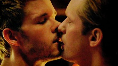 Alexander Skarsgard Kissing Ryan Kwanten