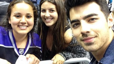 Does Joe Jonas Hook Up With Fans