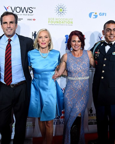 Caroline Hirsch, Bob Woodruff, Lee Woodruff, Sarah Rudder, Michael Kacer, Larkin O'Hern
10th Anniversary of Stand Up for Heroes, presented by the New York Comedy Festival & Bob Woodruff Foundation, Arrivals, Theater at Madison Square Garden, New York, USA - 01 Nov 2016